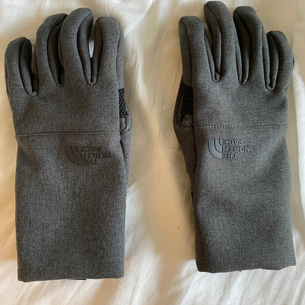 Womens North Face Gloves